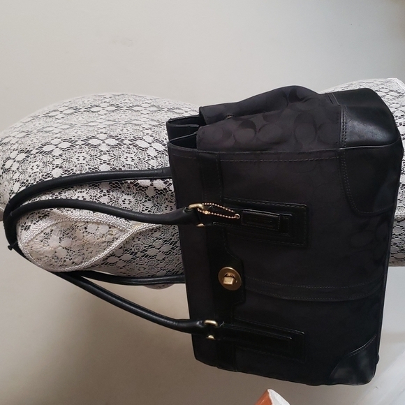 COACH 11063 Hampton Signature Black Canvas Carryall Tote - Picture 4 of 16